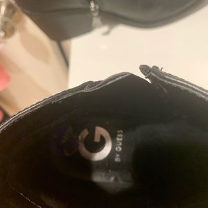 Guess booties Black  8.5